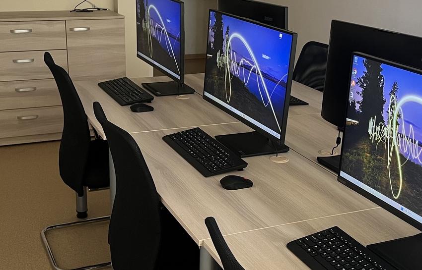Jonavos rajono neįgaliųjų veiklos centre duris atvėrė informacinių tec...