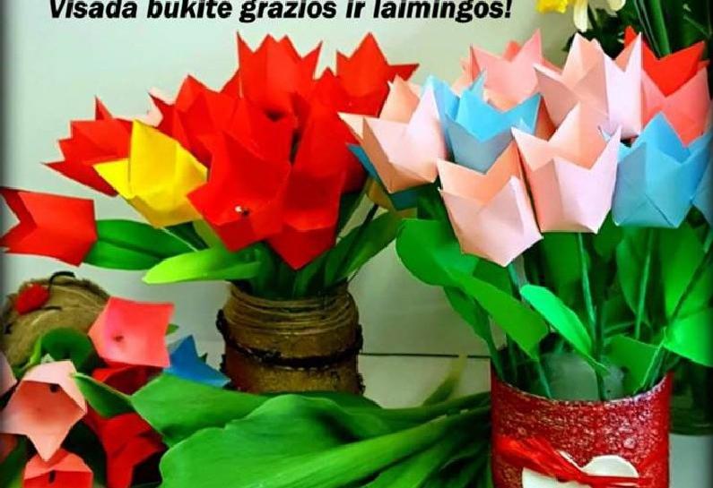 MOTERS DIENOS PROGOS SVEIKINIMAS