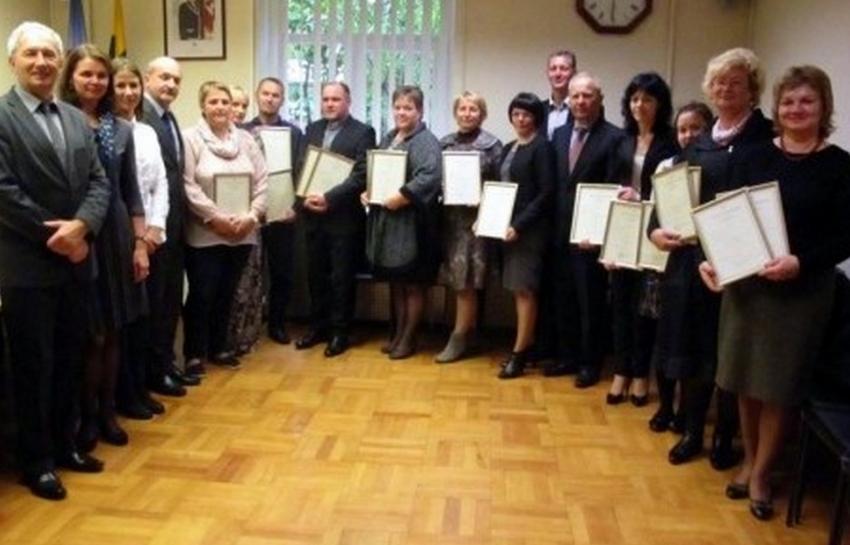 LICENCIJŲ ĮTEIKIMAS